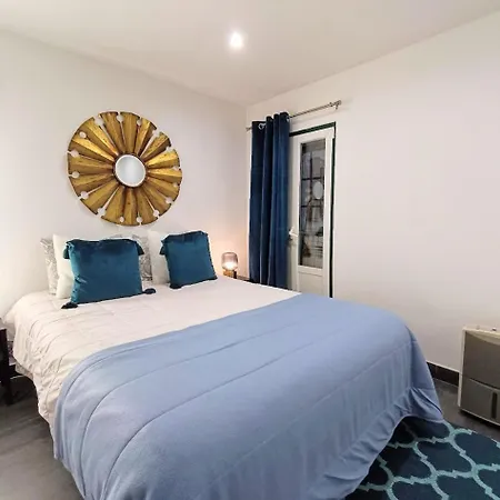 Apartment Golden Blue